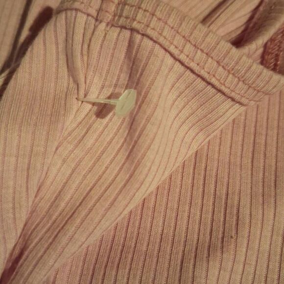 Abound Womens Rib Knit Purple Tulip Tank Size Medium‎ NWOT - Picture 5 of 5